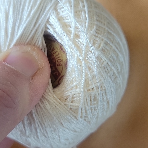 Bundle of variety crochet cotton - Picture 8 of 8